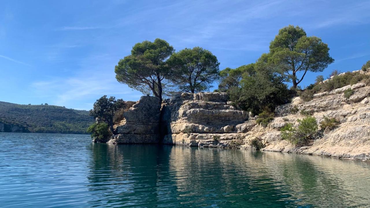 Votre Cocon En Pierre Et Son Spa En Option Gite Le Repos Des Chenes Régusse Esterno foto